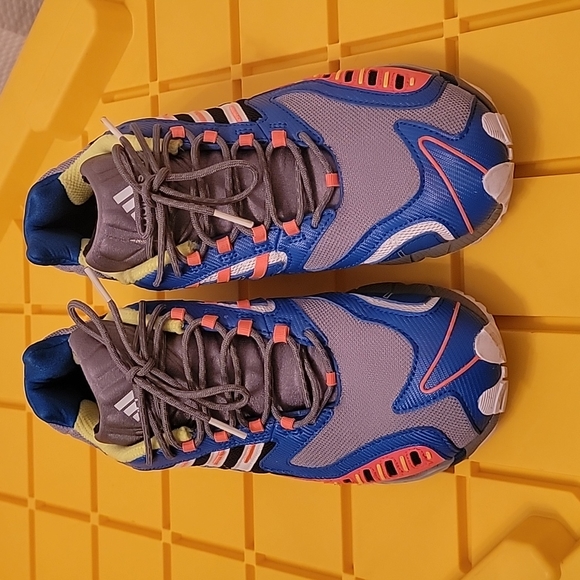Adidas Torsion Sneakers - Picture 4 of 13